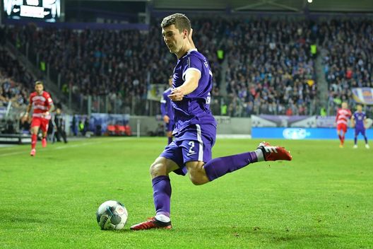 Photo by Thomas F. Starke/Bongarts/Getty Images Addii viola: ciao, ciao Pulgar. Rasmussen, a presto. E Pierozzi…- immagine 2