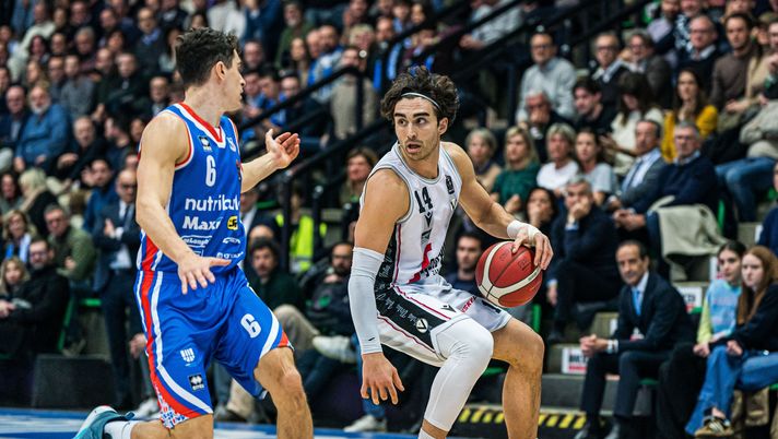 Basket LBA – La Virtus domina e batte Treviso 100 a 61- immagine 1