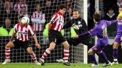 Anche la UEFA gasa: “Tifosi viola, siete carichi?” e il gol di Mutu al PSV