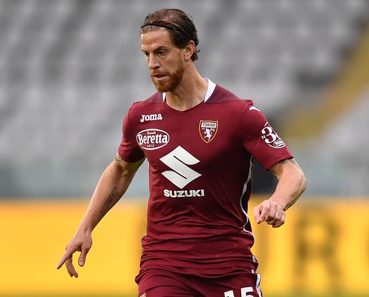 TURIN, ITALY - APRIL 26: Cristian Ansaldi of Torino FC in action during the Serie A match between Torino FC and SSC Napoli at Stadio Olimpico di Torino on April 26, 2021 in Turin, Italy. (Photo by Valerio Pennicino/Getty Images) TURIN, ITALY - APRIL 26: Cristian Ansaldi of Torino FC in action during the Serie A match between Torino FC and SSC Napoli at Stadio Olimpico di Torino on April 26, 2021 in Turin, Italy. (Photo by Valerio Pennicino/Getty Images)