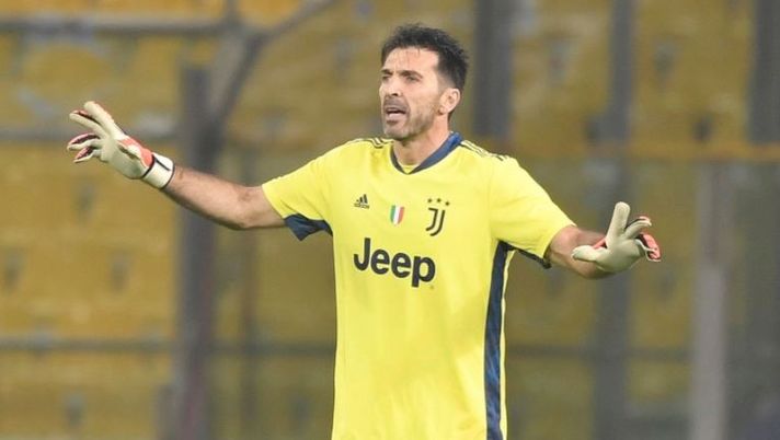 Buffon dice addio alla Juve, e forse al calcio: “Si chiude questa esperienza” Buffon dice addio alla Juve, e forse al calcio: “Si chiude questa esperienza”