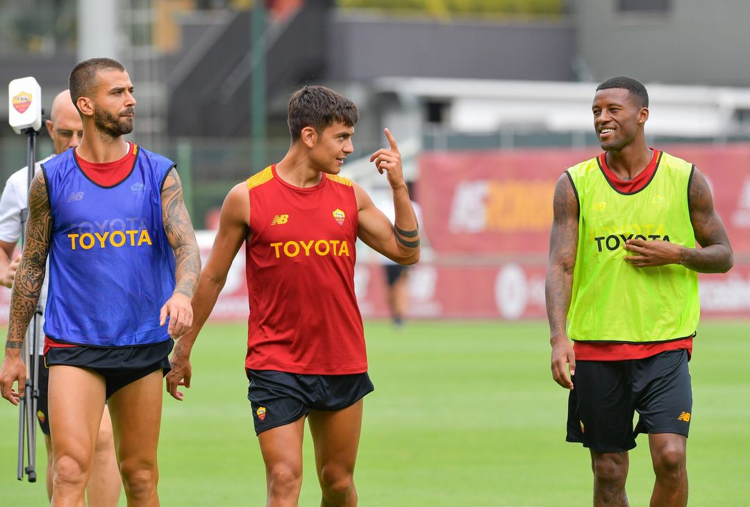 La Roma lavora sotto il sole di Trigoria – FOTO GALLERY - immagine 20