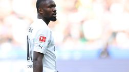 Thuram, l’Inter non molla: pronto il contratto per giugno. Occhi anche su Bensebaini