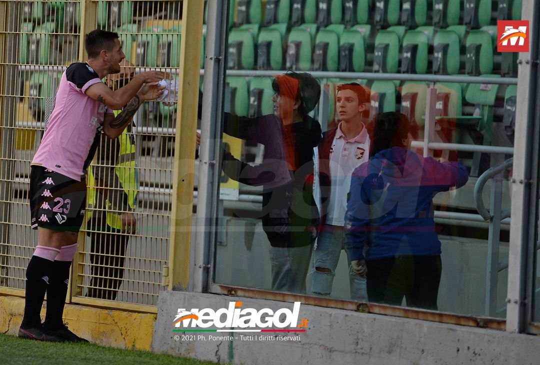 FOTO, i tifosi allo stadio per Palermo – Potenza 2-0 (Gallery) - immagine 98