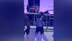 VIDEO / De Paul che sorpresa per la sua Tini! E partono i cori…