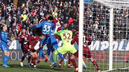 EMPOLI, ITALY - JANUARY 28: Sebastiano Luperto of Empoli FC scores the opening goal during the Serie A match between Empoli FC and Torino FC at Stadio Carlo Castellani on January 28, 2023 in Empoli, Italy. (Photo by Gabriele Maltinti/Getty Images)