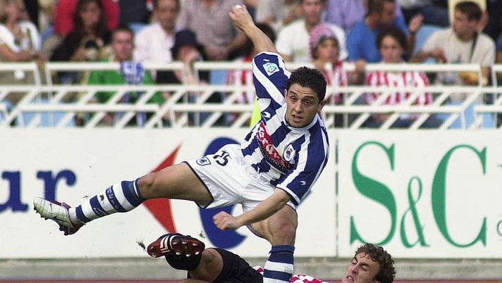 SEN SEBASTIAN - SEPTEMBER 1: Kahveci Nihat of Sociedad is tackled by Santi Ezquerro of Athletic Bilbao during the Real Sociedad v Athletic Bilbao Primera Liga match played at the Anoeta Stadium, San Sebastian, Spain. (Photo by Firo Foto/Getty Images) SEN SEBASTIAN - SEPTEMBER 1: Kahveci Nihat of Sociedad is tackled by Santi Ezquerro of Athletic Bilbao during the Real Sociedad v Athletic Bilbao Primera Liga match played at the Anoeta Stadium, San Sebastian, Spain. (Photo by Firo Foto/Getty Images)