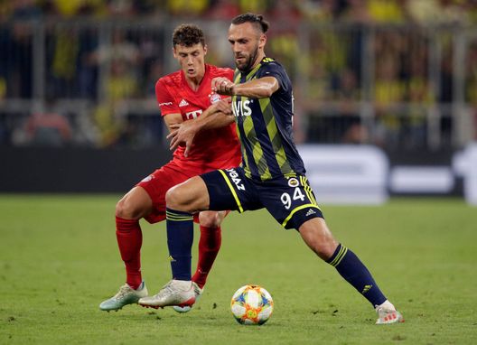 MUNICH, GERMANY - JULY 30: Benjamin Pavard (L) of Muenchen challenges Vedat Muriqi of Fenerbahce during the Audi Cup 2019 semi final match between FC Bayern Muenchen and Fenerbahce at Allianz Arena on July 30, 2019 in Munich, Germany. (Photo by Adam Pretty/Bongarts/Getty Images) MUNICH, GERMANY - JULY 30: Benjamin Pavard (L) of Muenchen challenges Vedat Muriqi of Fenerbahce during the Audi Cup 2019 semi final match between FC Bayern Muenchen and Fenerbahce at Allianz Arena on July 30, 2019 in Munich, Germany. (Photo by Adam Pretty/Bongarts/Getty Images)