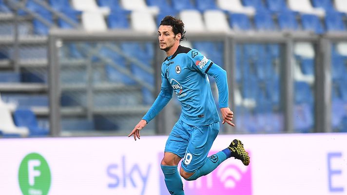 REGGIO NELL'EMILIA, ITALY - FEBRUARY 06:  Luca Vignali of Spezia Calcio in action during the Serie A match between US Sassuolo and Spezia Calcio at Mapei Stadium - Città del Tricolore on February 06, 2021 in Reggio nell'Emilia, Italy. (Photo by Alessandro Sabattini/Getty Images) 