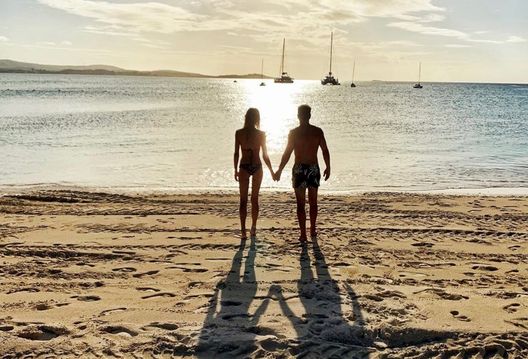 Carla Pereyra e Diego Simeone ad Antigua