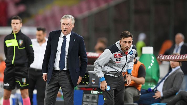NAPLES, ITALY - OCTOBER 07: Coach of SSC Napoli Carlo Ancelotti with his son Davide Ancelotti member of his staff during the Serie A match between SSC Napoli and US Sassuolo at Stadio San Paolo on October 7, 2018 in Naples, Italy. (Photo by Francesco Pecoraro/Getty Images) NAPLES, ITALY - OCTOBER 07: Coach of SSC Napoli Carlo Ancelotti with his son Davide Ancelotti member of his staff during the Serie A match between SSC Napoli and US Sassuolo at Stadio San Paolo on October 7, 2018 in Naples, Italy. (Photo by Francesco Pecoraro/Getty Images)