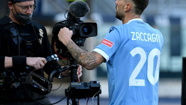 Mattia Zaccagni esulta dopo il gol
Campionato Serie A 2021-2022 incontro Lazio v Bologna allo stadio Olimpico di Roma.
Roma, 12 Febbraio 2022
© Marco Rosi / Fotonotizia Lazio, un dubbio nel tridente: c’è Zaccagni da titolare e torna Acerbi in difesa - immagine 1