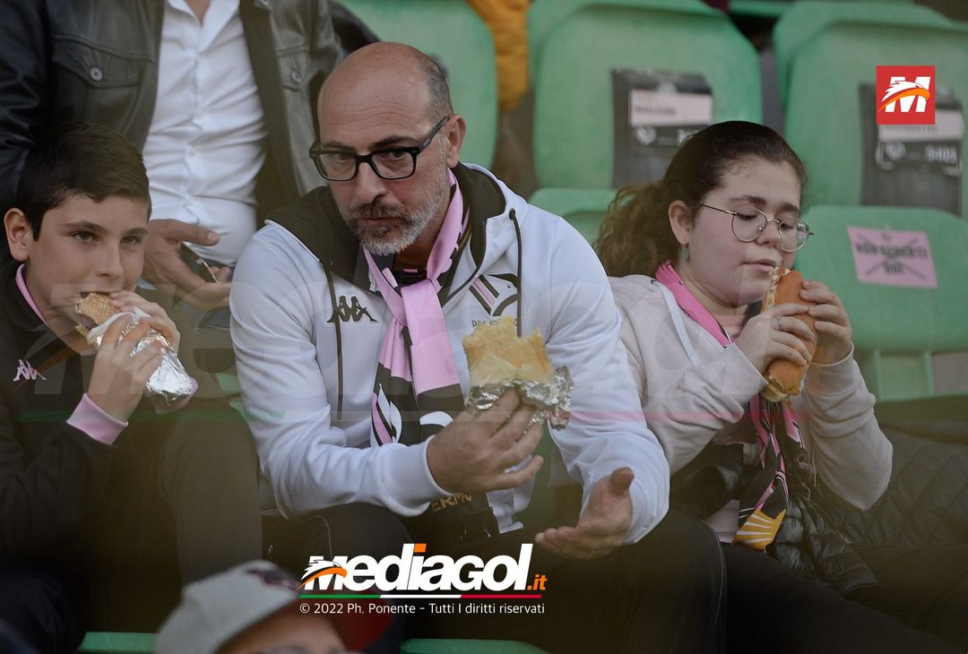 Fotogallery, i tifosi allo stadio per Palermo-Triestina 1-1 - immagine 75