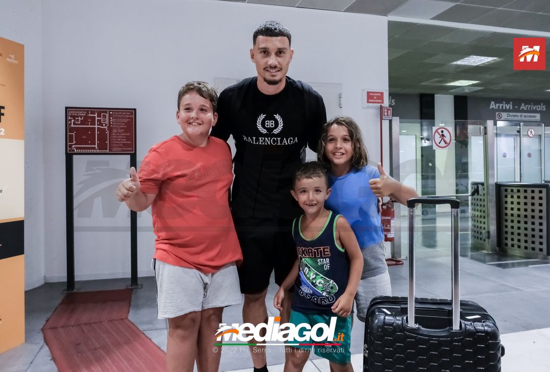 FOTO PALERMO, Davide Bettella atterra al ‘Falcone e Borsellino’ (Gallery) - immagine 14