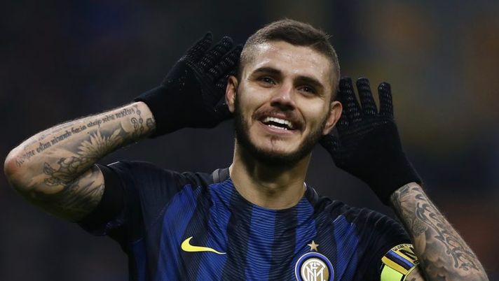 Inter Milan's forward Mauro Emanuel Icardi from Argentina celebrates after scoring during the Italian Serie A football match Inter Milan Vs Crotone on November 6, 2016 at the 'San Siro Stadium' in Milan. / AFP / MARCO BERTORELLO (Photo credit should read MARCO BERTORELLO/AFP/Getty Images) CONSIGLI – Schierateli! I cinque nomi grossi per vincere la prossima giornata - immagine 1