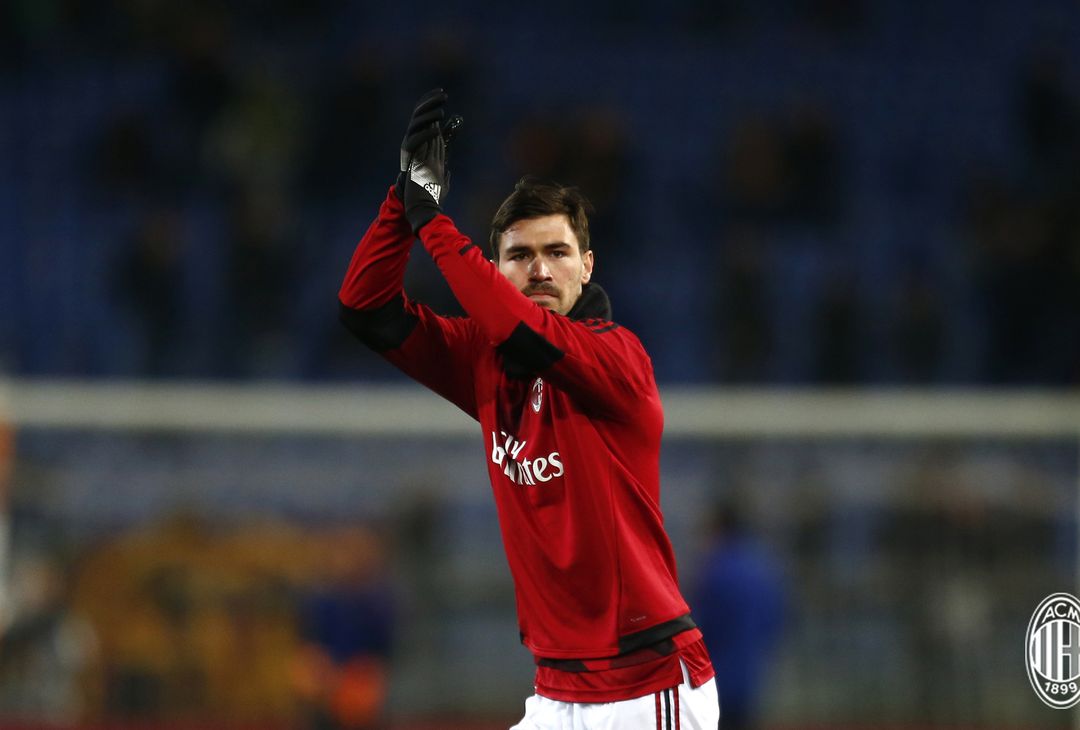  Alessio Romagnoli prima di Roma-Milan, sua 100esima presenza in rossonero (credits: acmilan.com) 