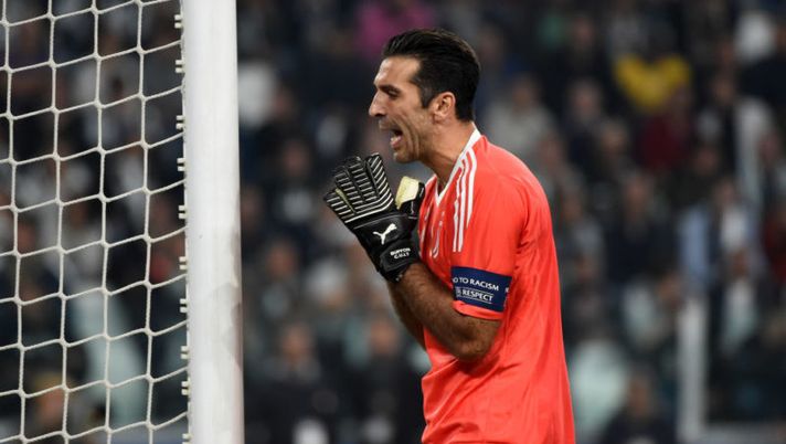 during the UEFA Champions League group D match between Juventus and Sporting CP at Juventus Stadium on October 18, 2017 in Turin, Italy. Buffon, ipotesi clamorosa per il futuro svelata dal Corriere della Sera - immagine 1