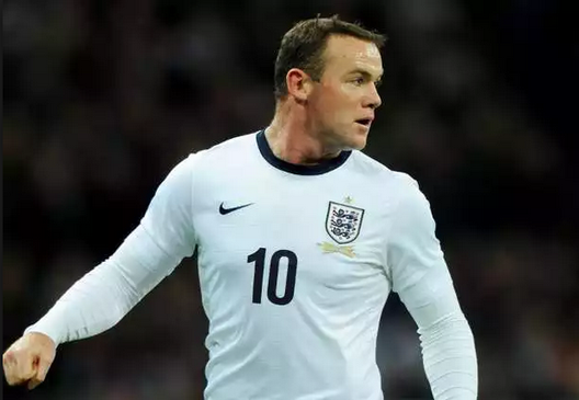 Wayne Rooney con la maglia dell'Inghilterra, fonte foto goal.com Wayne Rooney con la maglia dell'Inghilterra, fonte foto goal.com