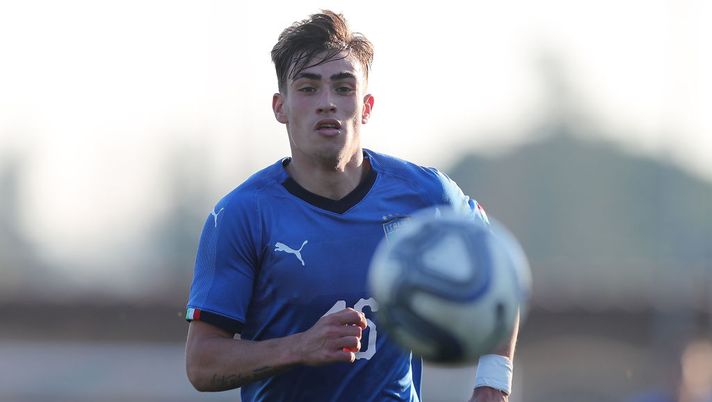 FLORENCE, ITALY - JANUARY 07: Gianmarco Cangiano of Italy U18 in action during the friendly match between Italy U18 and Selezione A at Centro Tecnico Federale di Coverciano on January 7, 2019 in Florence, Italy. (Photo by Gabriele Maltinti/Getty Images) Mercato – Cangiano verso crotone, potrebbe arrivare Rojas - immagine 1