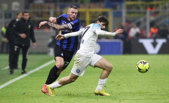 inter napoli (Photo by Marco Luzzani/Getty Images) Marcolin: “Kvara circondato, Inter compatta. Il Napoli deve capire una cosa”- immagine 2