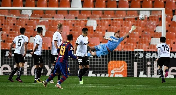 Aiuto, il Barcellona non segna più su punizione! L’ultimo gol 451 giorni fa…- immagine 4