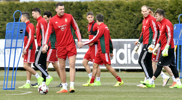  Roland Sallai si allena con la nazionale ungherese 