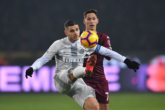 TURIN, ITALY - JANUARY 27: Sasa Lukic (R) of Torino FC competes with Mauro Icardi of FC Internazionale during the Serie A match between Torino FC and FC Internazionale at Stadio Olimpico di Torino on January 27, 2019 in Turin, Italy. (Photo by Valerio Pennicino/Getty Images) TURIN, ITALY - JANUARY 27: Sasa Lukic (R) of Torino FC competes with Mauro Icardi of FC Internazionale during the Serie A match between Torino FC and FC Internazionale at Stadio Olimpico di Torino on January 27, 2019 in Turin, Italy. (Photo by Valerio Pennicino/Getty Images)