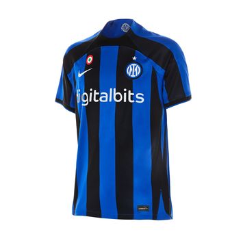 Inter, nuova maglia e nuovo sponsor: ecco le prime foto