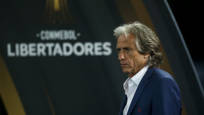 RIO DE JANEIRO, BRAZIL - MARCH 11:  Head coach Jorge Jesus of Flamengo looks on during a match between Flamengo and Barcelona as part of Copa CONMEBOL Libertadores 2020 at Maracana Stadium on March 11, 2020 in Rio de Janeiro, Brazil. (Photo by Bruna Prado/Getty Images) 