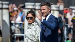 Victoria Beckham compie 49 anni, la dedica di David con tanto di foto vintage