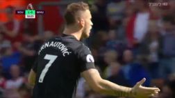 VIDEO / Ex Inter, Arnautovic croce del West Ham: rosso diretto contro il Southampton