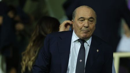 FLORENCE, ITALY - OCTOBER 10: Rocco Commisso president of ACF Fiorentina looks on during the Serie A match between ACF Fiorentina and SS Lazio at Stadio Artemio Franchi on October 10, 2022 in Florence, Italy. (Photo by Gabriele Maltinti/Getty Images)