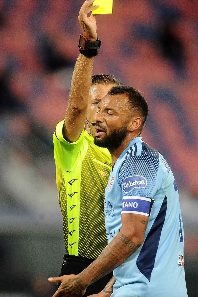 (Photo by Mario Carlini / Iguana Press/Getty Images) Nessuno peggio del Cagliari: 20 sconfitte nell’anno solare 2021- immagine 2