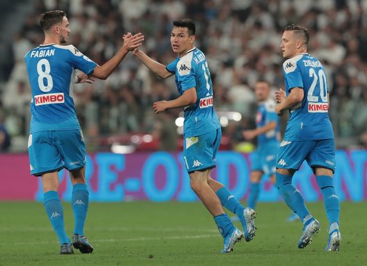 TURIN, ITALY - AUGUST 31: Hirving Lozano of SSC Napoli celebrates after scoring the second goal of his team with his team-mate Fabian Ruiz during the Serie A match between Juventus and SSC Napoli at Allianz Stadium on August 31, 2019 in Turin, Italy. (Photo by Emilio Andreoli/Getty Images ) TURIN, ITALY - AUGUST 31: Hirving Lozano of SSC Napoli celebrates after scoring the second goal of his team with his team-mate Fabian Ruiz during the Serie A match between Juventus and SSC Napoli at Allianz Stadium on August 31, 2019 in Turin, Italy. (Photo by Emilio Andreoli/Getty Images )
