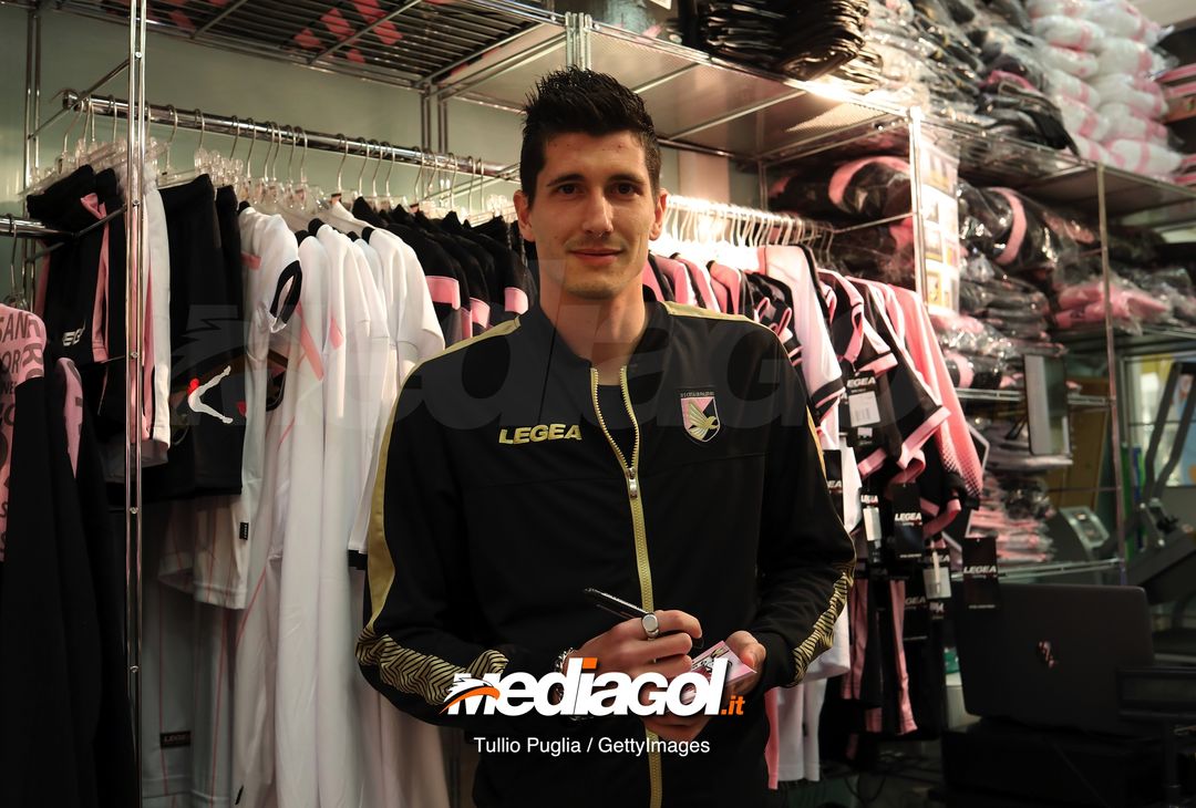  PALERMO, ITALY - MARCH 26: Stefano Moreo, of US Citta' di Palermo, visits Club Store on March 26, 2019 in Palermo, Italy. (Photo by Getty Images/Getty Images) 