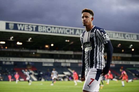 WEST BROMWICH, ENGLAND - SEPTEMBER 26: Callum Robinson of West Bromwich Albion looks on during the Premier League match between West Bromwich Albion and Chelsea at The Hawthorns on September 26, 2020 in West Bromwich, England. Sporting stadiums around the UK remain under strict restrictions due to the Coronavirus Pandemic as Government social distancing laws prohibit fans inside venues resulting in games being played behind closed doors. (Photo by Nick Potts - Pool/Getty Images) WEST BROMWICH, ENGLAND - SEPTEMBER 26: Callum Robinson of West Bromwich Albion looks on during the Premier League match between West Bromwich Albion and Chelsea at The Hawthorns on September 26, 2020 in West Bromwich, England. Sporting stadiums around the UK remain under strict restrictions due to the Coronavirus Pandemic as Government social distancing laws prohibit fans inside venues resulting in games being played behind closed doors. (Photo by Nick Potts - Pool/Getty Images)