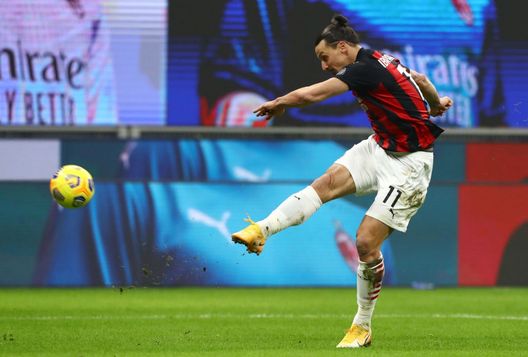 MILAN, ITALY - JANUARY 12: Zlatan Ibrahimovic of A.C. Milan shoots during the Coppa Italia match between AC Milan and Torino FC at Stadio Giuseppe Meazza on January 12, 2021 in Milan, Italy. Sporting stadiums around Italy remain under strict restrictions due to the Coronavirus Pandemic as Government social distancing laws prohibit fans inside venues resulting in games being played behind closed doors. (Photo by Marco Luzzani/Getty Images) MILAN, ITALY - JANUARY 12: Zlatan Ibrahimovic of A.C. Milan shoots during the Coppa Italia match between AC Milan and Torino FC at Stadio Giuseppe Meazza on January 12, 2021 in Milan, Italy. Sporting stadiums around Italy remain under strict restrictions due to the Coronavirus Pandemic as Government social distancing laws prohibit fans inside venues resulting in games being played behind closed doors. (Photo by Marco Luzzani/Getty Images)