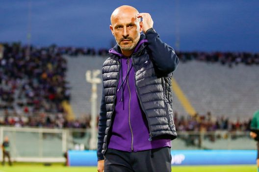 GERMOGLI PH: 13 OTTOBRE 2022 FIRENZE STADIO ARTEMIO FRANCHI CONFERENCE LEAGUE FIORENTINA VS HEARTS NELLA FOTO MISTER VINCENZO ITALIANO Monti: “Lecce mi spaventa. Caputo ora farebbe più comodo di Cabral”- immagine 2