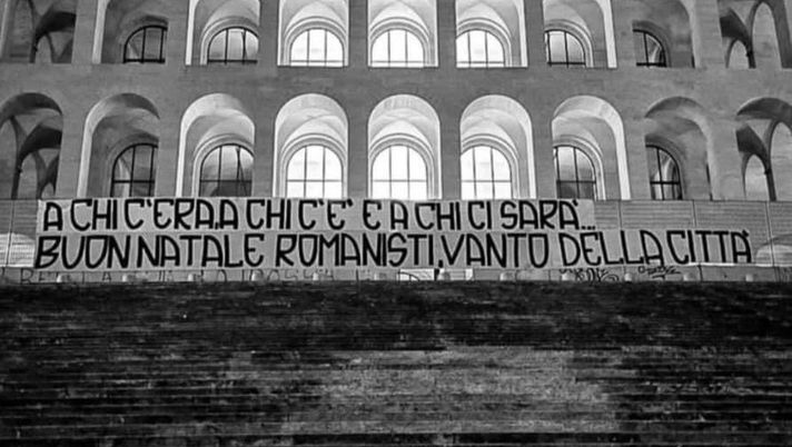 Roma, gli auguri della Curva Sud: “Buon Natale romanisti, vanto della città” Roma, gli auguri della Curva Sud: “Buon Natale romanisti, vanto della città” - immagine 1