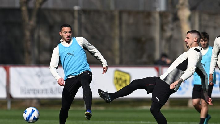 CAIRATE, ITALY - MARCH 10: Ismael Bennacer ad Rade Krunic of AC Milan in action during AC Milan training session at Milanello on March 10, 2022 in Cairate, Italy. (Photo by Claudio Villa/AC Milan via Getty Images) CAIRATE, ITALY - MARCH 10: Ismael Bennacer ad Rade Krunic of AC Milan in action during AC Milan training session at Milanello on March 10, 2022 in Cairate, Italy. (Photo by Claudio Villa/AC Milan via Getty Images)