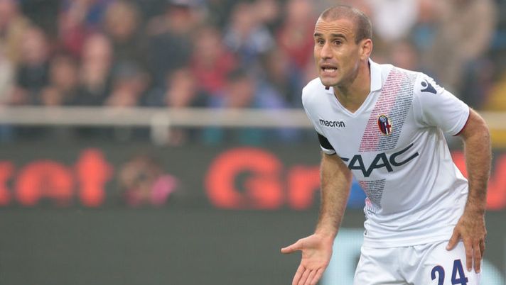 BERGAMO, ITALY - OCTOBER 22: Rodrigo Palacio of Bologna FC gestures during the Serie A match between Atalanta BC and Bologna FC at Stadio Atleti Azzurri d'Italia on October 22, 2017 in Bergamo, Italy. (Photo by Emilio Andreoli/Getty Images) Sette brutte notizie per il fantacalcio in vista dell’infrasettimanale - immagine 1