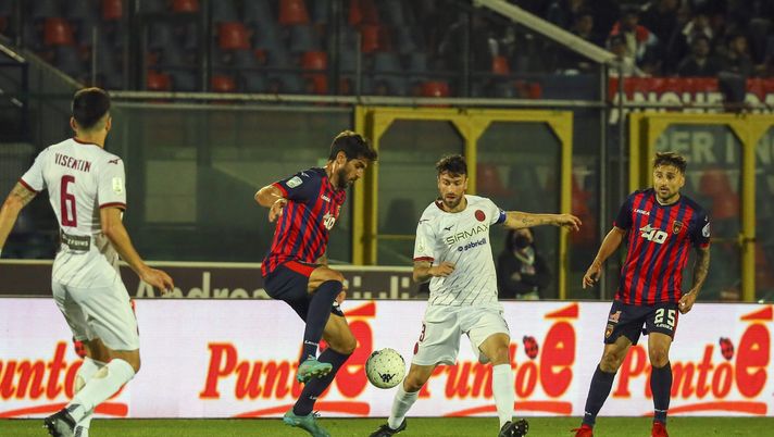 Foto Antonio Arena/LaPresse
06 Maggio 2022 Cosenza(CS) Italia sport calcio
Cosenza vs Cittadella- Campionato di calcio Serie BKT 2021/2022 - Stadio San Vito-Marulla.
Nella foto: Larrivey
Photo Antonio Arena/LaPresse
May 06, 2022 Cosenza (CS) Italy sport soccer
Cosenza vs Cittadella- Italian Football Championship League BKT 2021/2022 -San Vito-Marulla stadium.
In the pic: Larrivey Cittadella, si chiude il sipario sul campionato: passa il (più motivato) Cosenza - immagine 1