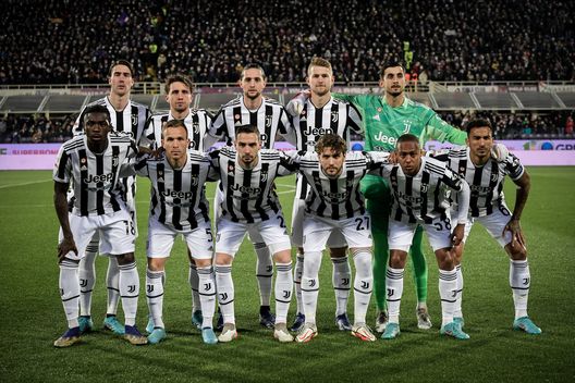 FLORENCE, ITALY - MARCH 02: Juventus team photo during the Coppa Italia Semi Final 1st Leg match between ACF Fiorentina and Juventus FC at Stadio Artemio Franchi on March 2, 2022 in Florence, Italy. (Photo by Daniele Badolato - Juventus FC/Juventus FC via Getty Images) FLORENCE, ITALY - MARCH 02: Juventus team photo during the Coppa Italia Semi Final 1st Leg match between ACF Fiorentina and Juventus FC at Stadio Artemio Franchi on March 2, 2022 in Florence, Italy. (Photo by Daniele Badolato - Juventus FC/Juventus FC via Getty Images)