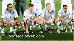 Anche Ashley Cole si offre alla Spagna