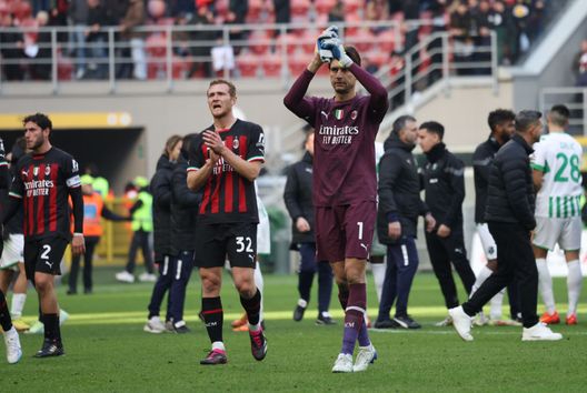 (Photo by Claudia Greco/AC Milan via Getty Images) Milan ko, ma c’è il derby: la Curva alla squadra “Vogliamo undici leoni…”- immagine 2
