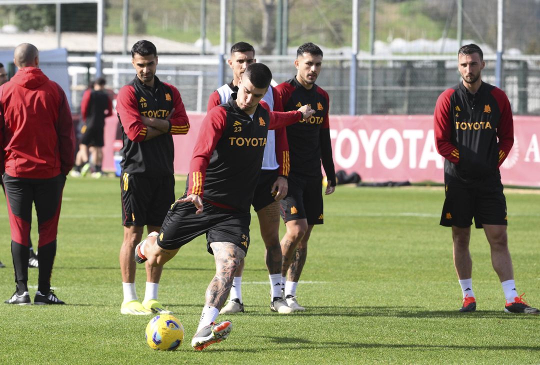 Roma, l’allenamento in vista dell’Inter: pronto il rientro di Smalling – FOTOGALLERY - immagine 6