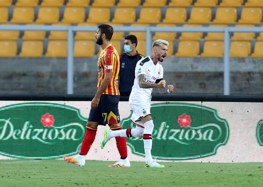  Samu Castillejo esulta per il suo gol in Lecce-Milan (credits: GETTY Images) 