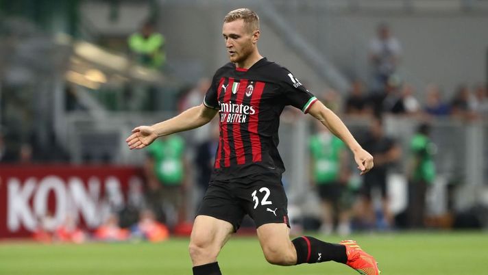 MILAN, ITALY - AUGUST 13: Tommaso Pobega of AC Milan in action during the Serie A match between AC MIlan and Udinese Calcio at Stadio Giuseppe Meazza on August 13, 2022 in Milan, . (Photo by Marco Luzzani/Getty Images) Il ds del Torino rivela: “Provavo a comprare Pobega, il Milan ci ha risposto così” - immagine 1