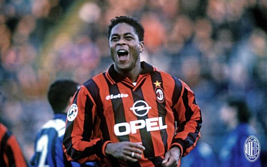 Patrick Kluivert, ex-giocatore del Milan (credits: acmilan.com). 