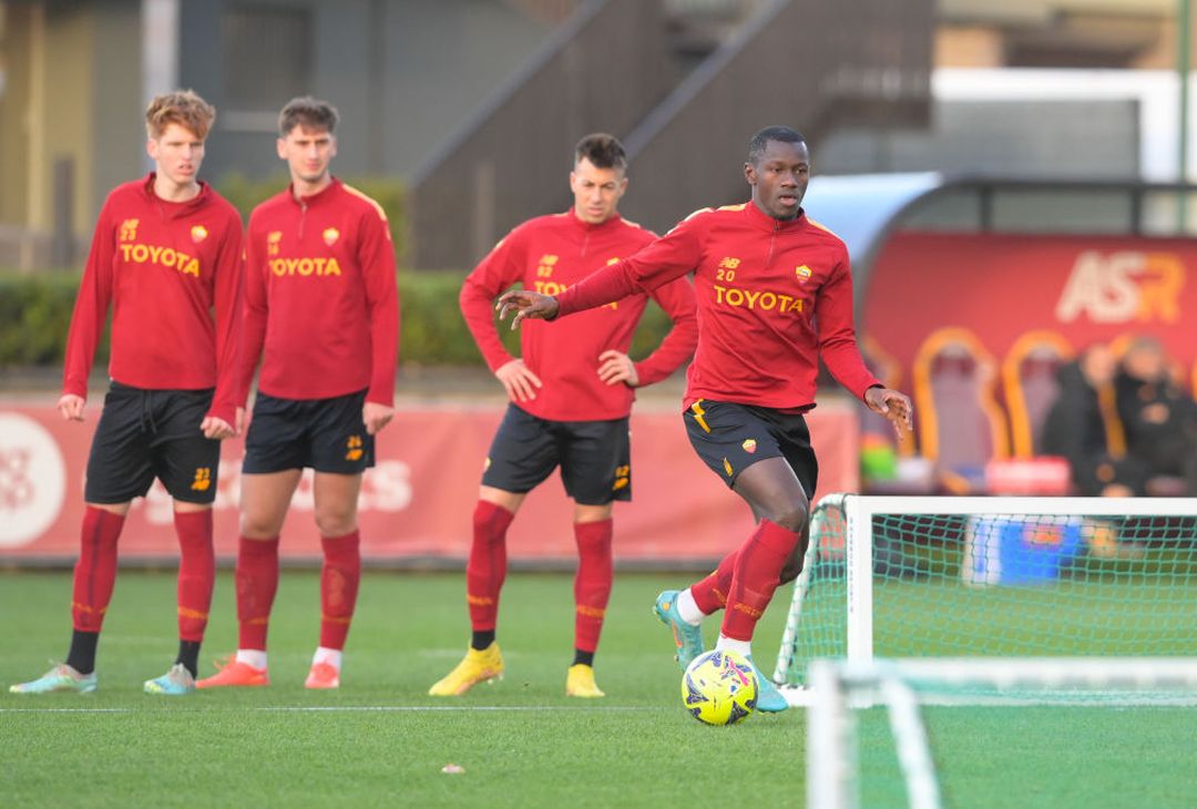 Trigoria, ripresa dopo Milan-Roma: gol di Solbakken. C’è Karsdorp – FOTO GALLERY - immagine 38